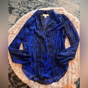 Michael Kors. Women’s blouse. Size Small. Blue/Black. Very good condition.